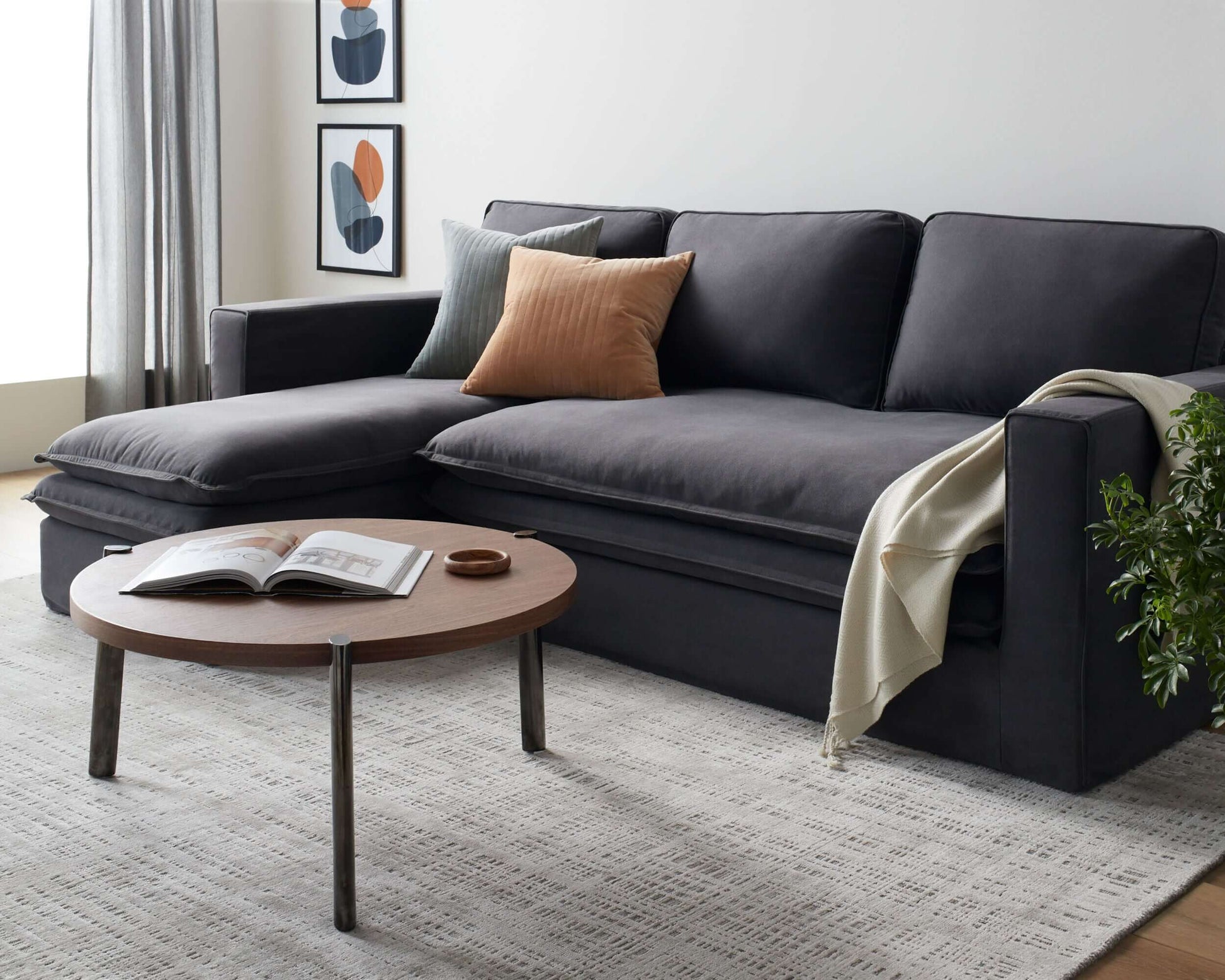 Davis DVI-001 37"H x 106"W x 45"D Sectional - front view