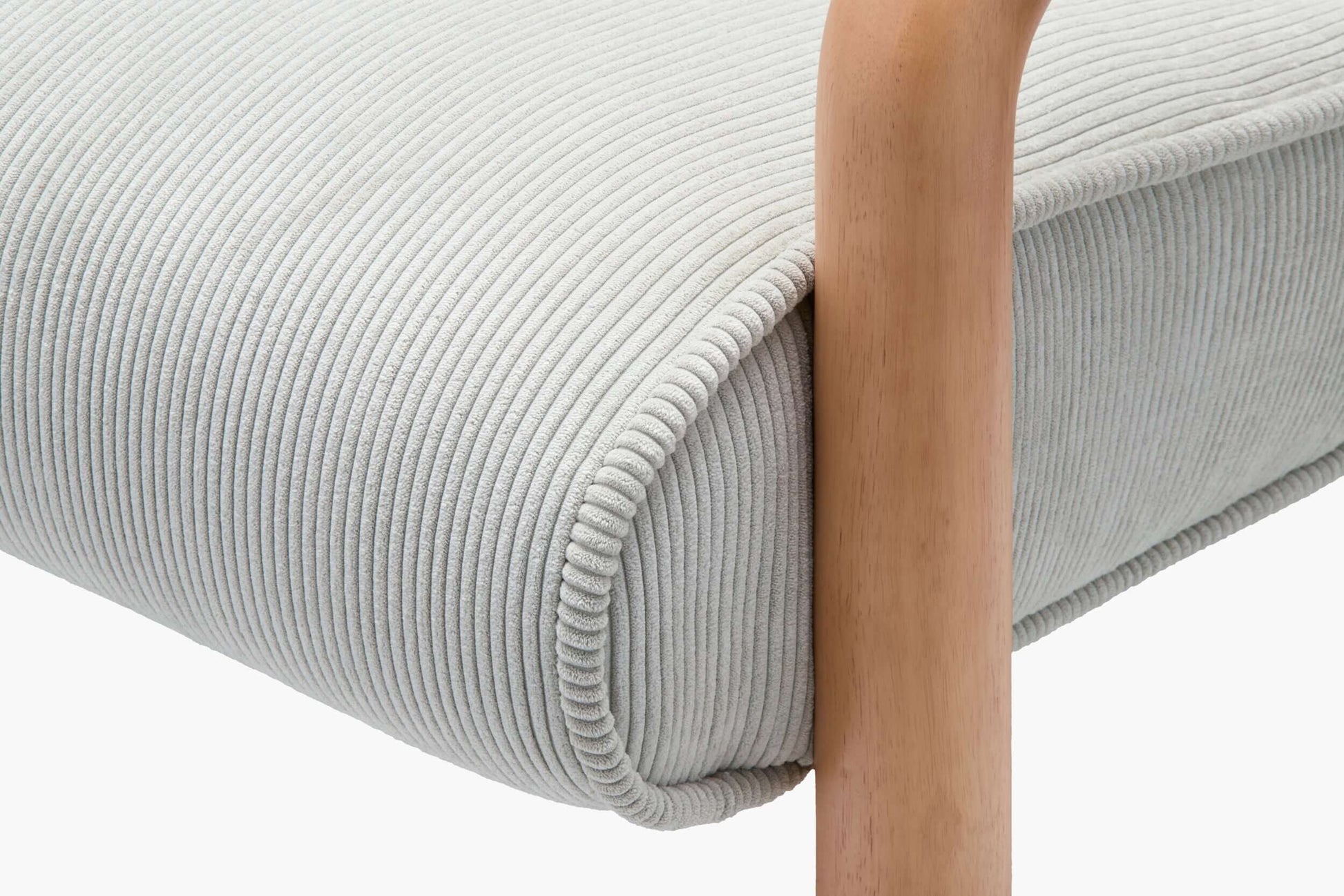 Magnus MGUS-003 31"H x 30"W x 35"D Accent Chair- foot view